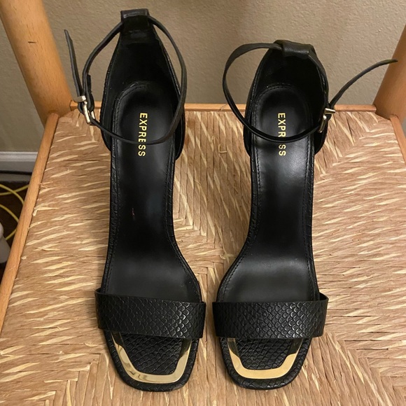 EXPRESS SHOES - Picture 5 of 13